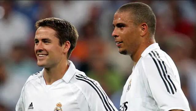 卡拉格曾赞 卡拉格曾赞