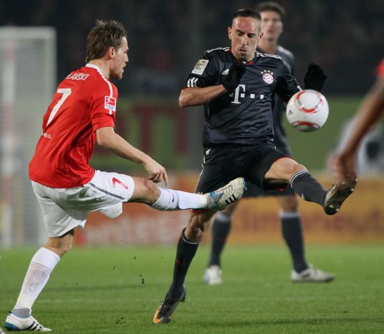 塔雷米的伤 塔雷米的伤